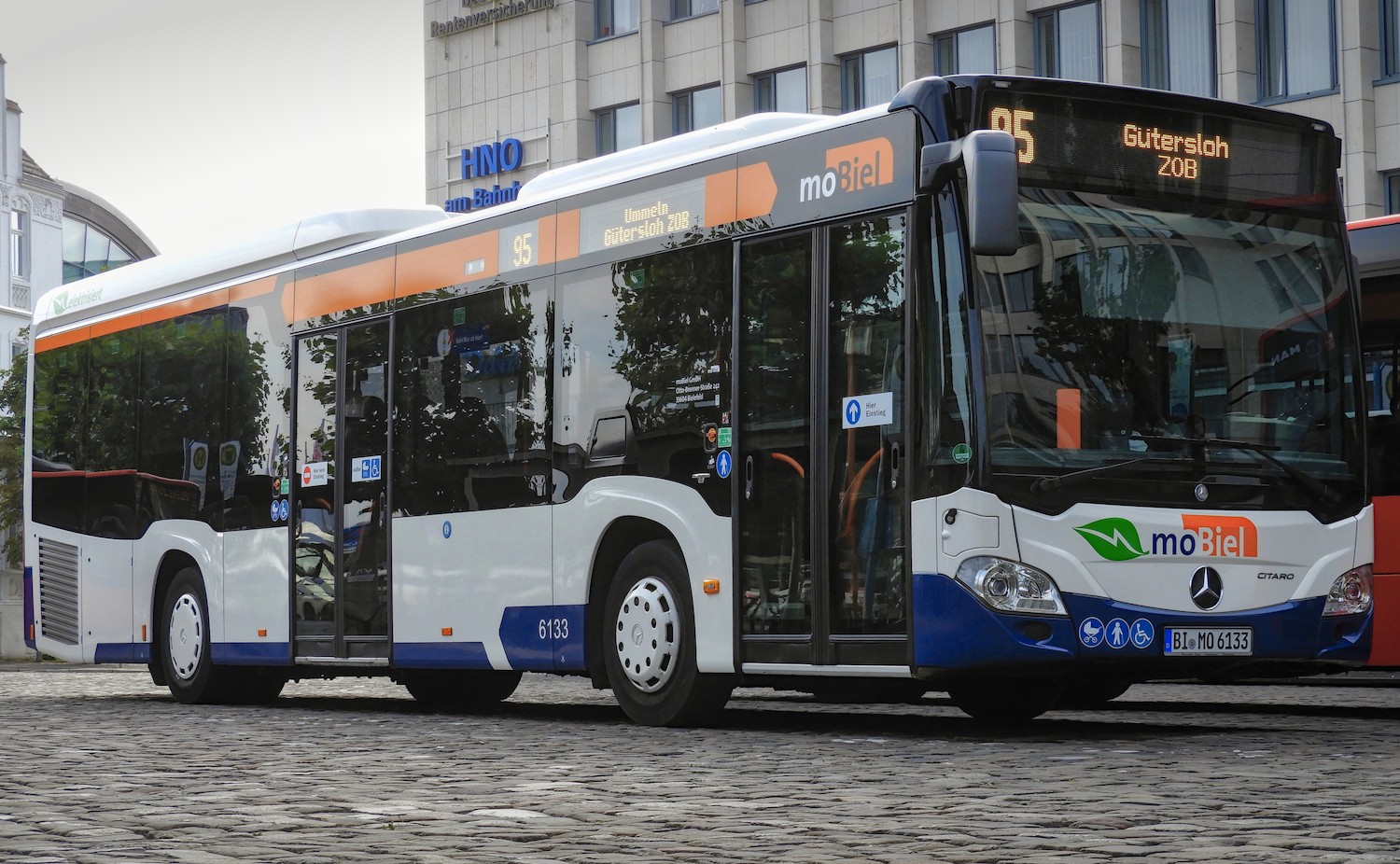 Bielefeld, Mercedes-Benz Citaro C2 LE Hybrid # 6133