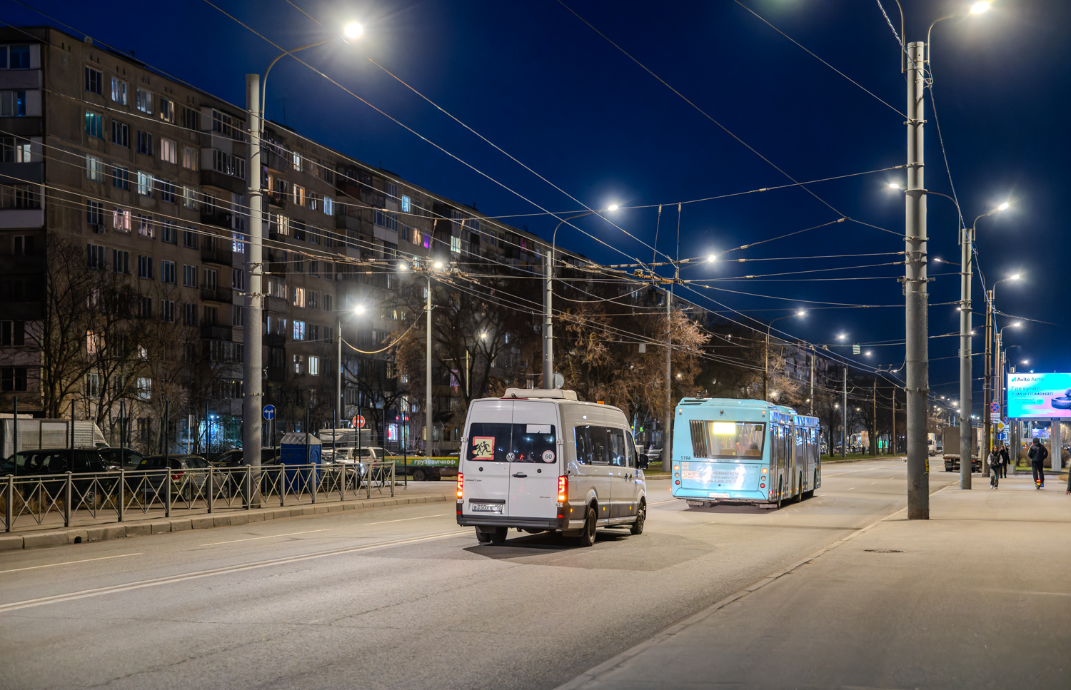 Saint Petersburg, Луидор-223902 (Volkswagen Crafter) # В 350 ХХ 198