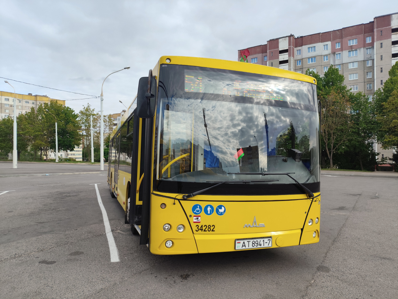 Minsk, MAZ-203.015 # 034282