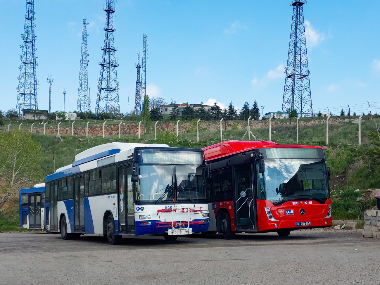 Ankara, MAN A74 Lion's Classic SL313 CNG # 08-107; Ankara, Mercedes-Benz Conecto III NGT # 22-168