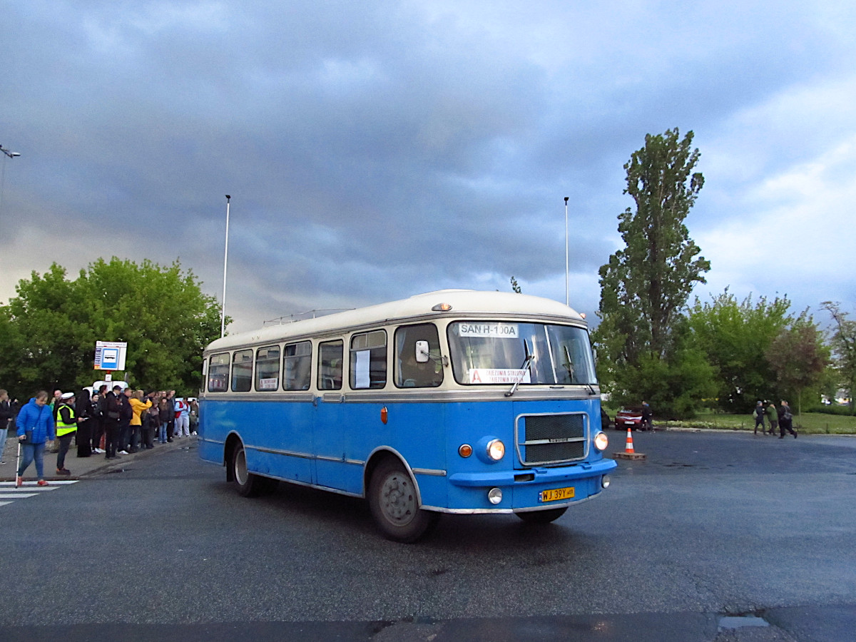 Warsaw, San H100A # 8082