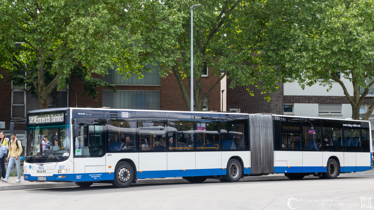 Moers, MAN A40 Lion's City GL NG323 # 5807