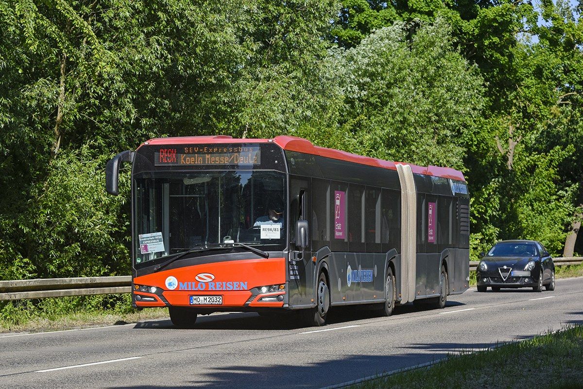 Moers, Solaris Urbino IV 18 # MO-M 2032; Cologne — Rail Replacement "Linke Rheinstrecke" 05/2025