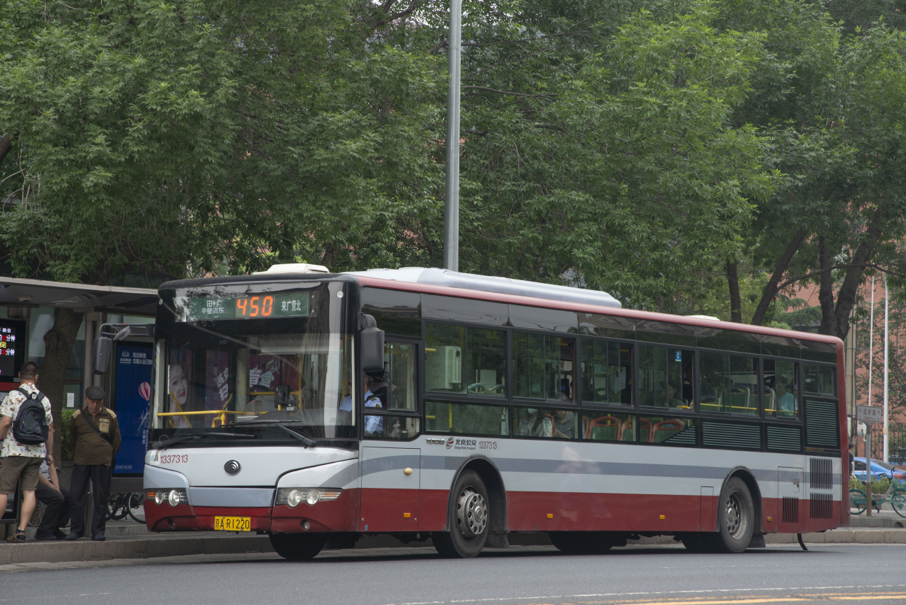 Beijing, Yutong ZK6125HG3 # 1337313