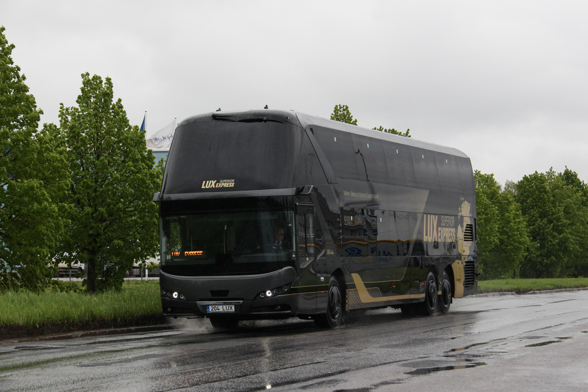 Tallinn, Neoplan N1222/3L Skyliner # 204 LUX