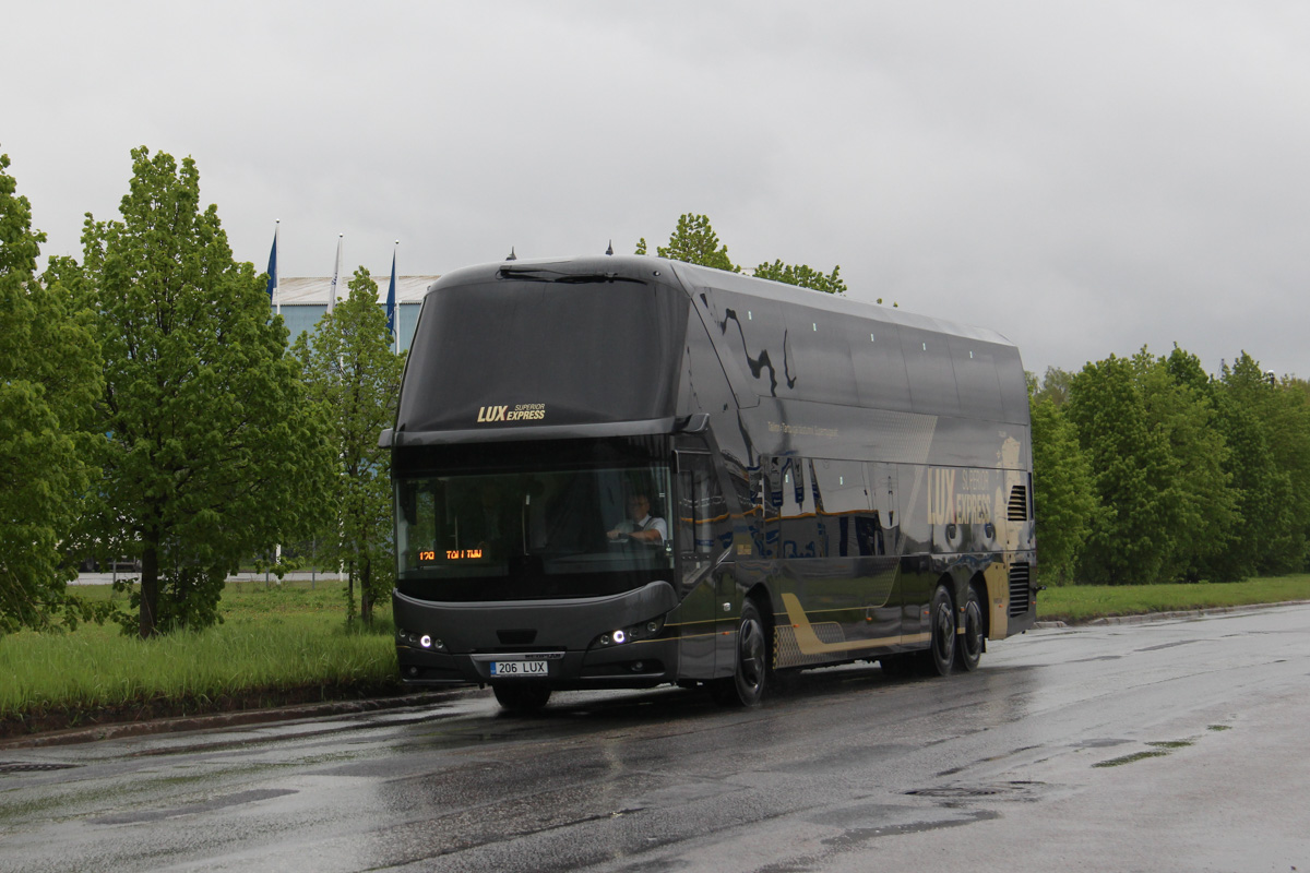 Tallinn, Neoplan N1222/3L Skyliner # 206 LUX