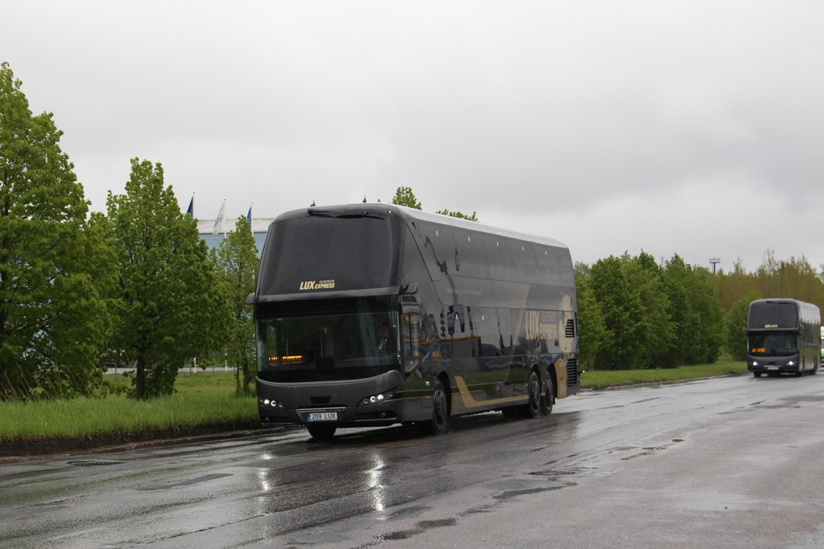 Tallinn, Neoplan N1222/3L Skyliner # 209 LUX