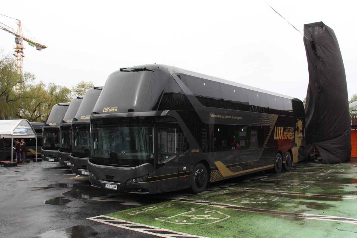 Tallinn, Neoplan N1222/3L Skyliner # 207 LUX; Tallinn — Miscellaneous photos