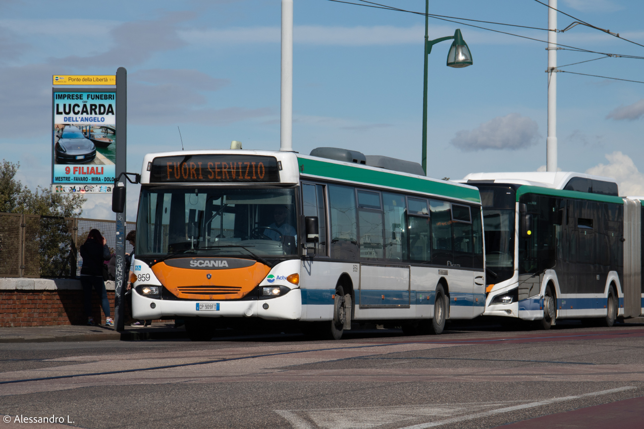 Venice, Scania OmniCity CN94 UB4X2EB # 959