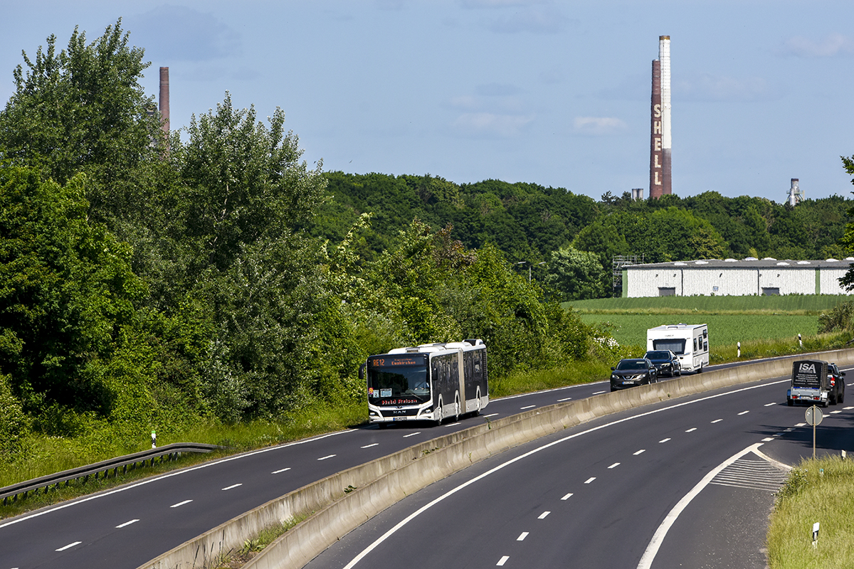 Hameln, MAN 18C Lion's City NG360 EfficientHybrid # HM-RQ 105; Cologne — Rail Replacement "Linke Rheinstrecke" 05/2025