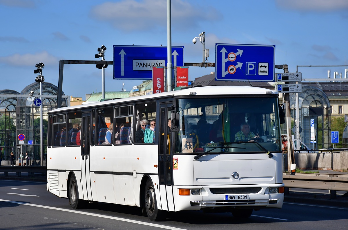 Beroun, Karosa C955.1077 # 9AV 6401