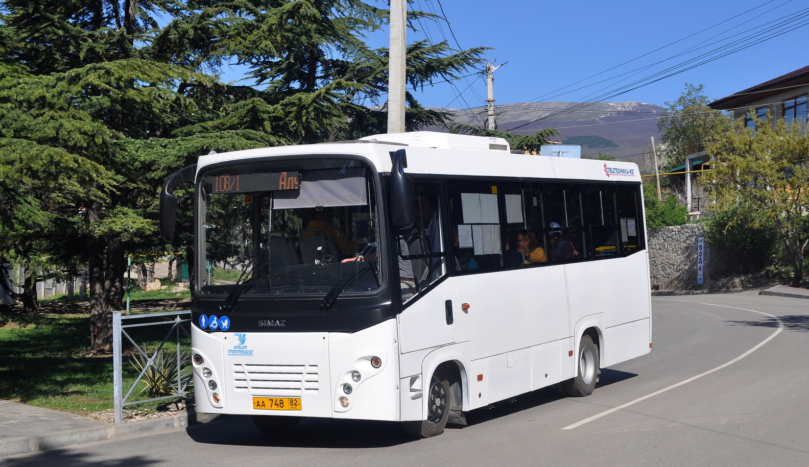 Alushta, СимАЗ-2258 # АА 748 82