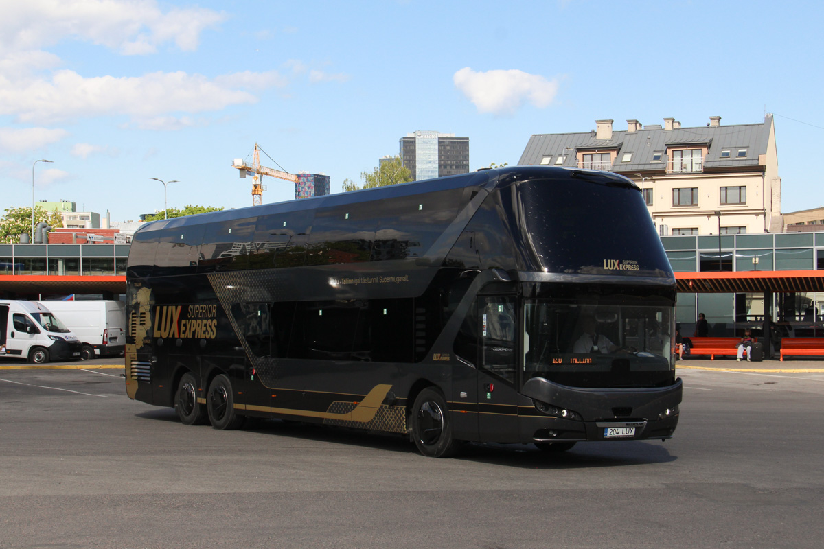 Tallinn, Neoplan N1222/3L Skyliner # 204 LUX