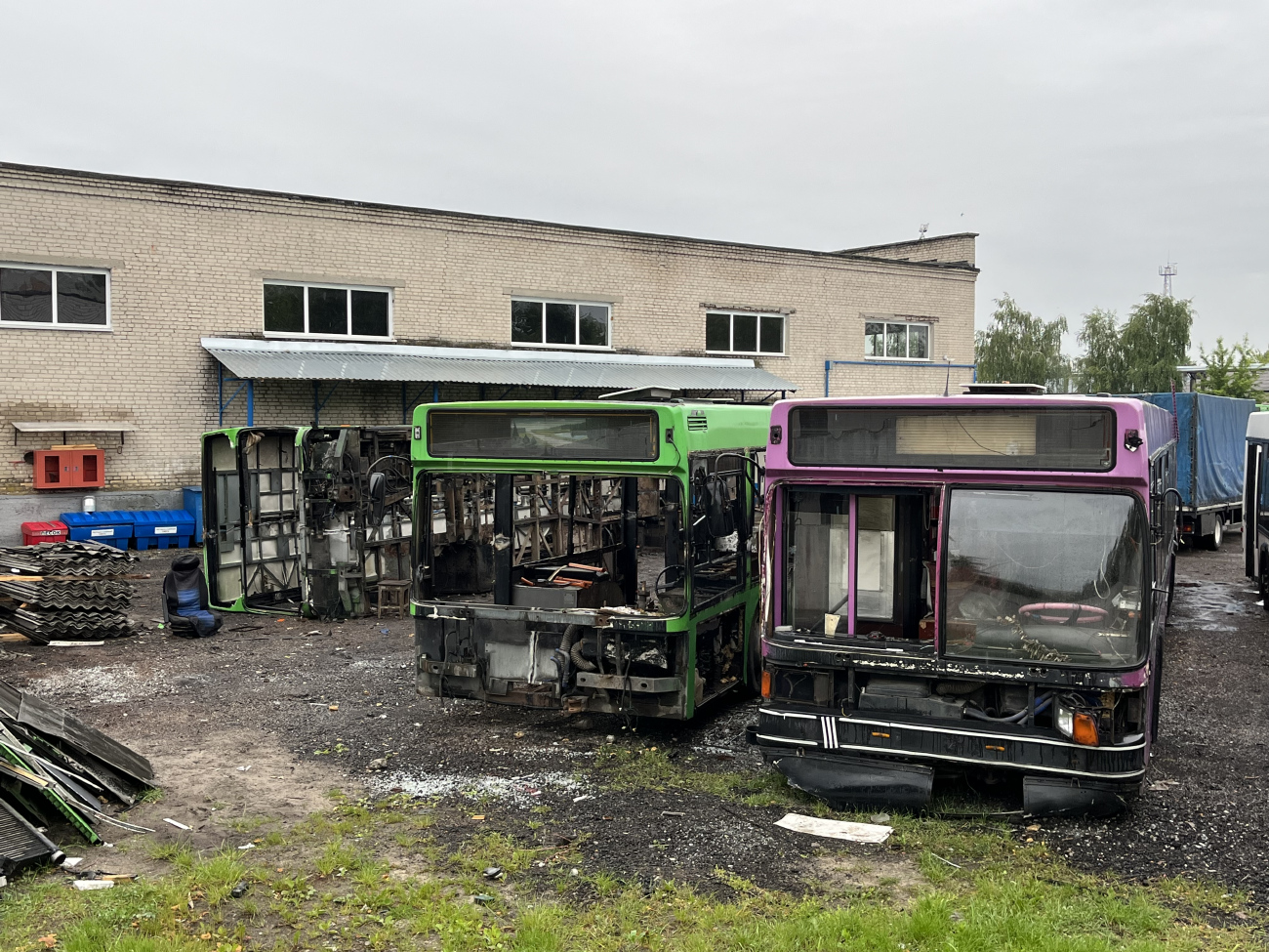 Zhabinka, MAZ-103.062 # 586; Brest, MAZ-107.466 # 402; Brest, MAZ-107.066 # 340