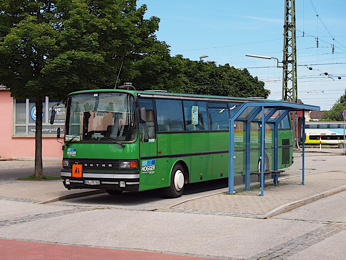 Freilassing, Setra S215RL # BGL-TR 101
