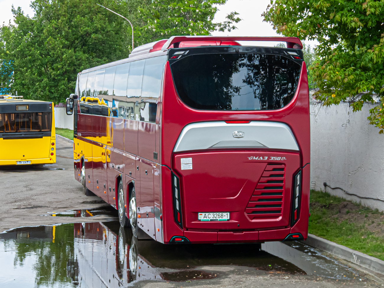 Brest, MAZ-350.047 # 972