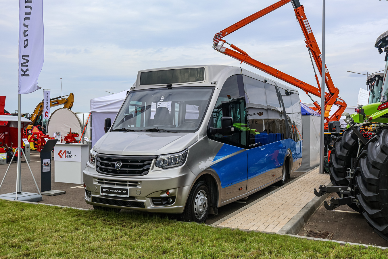 Pavlovo, PAZ-3202 "Valdai City" (3202A0) # Valdai City