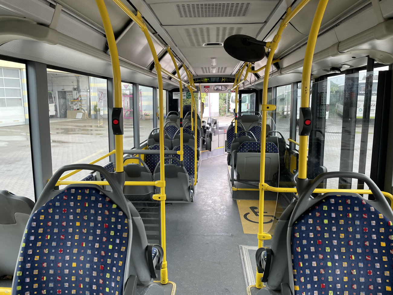 Haßfurt, Setra S415NF # 1100