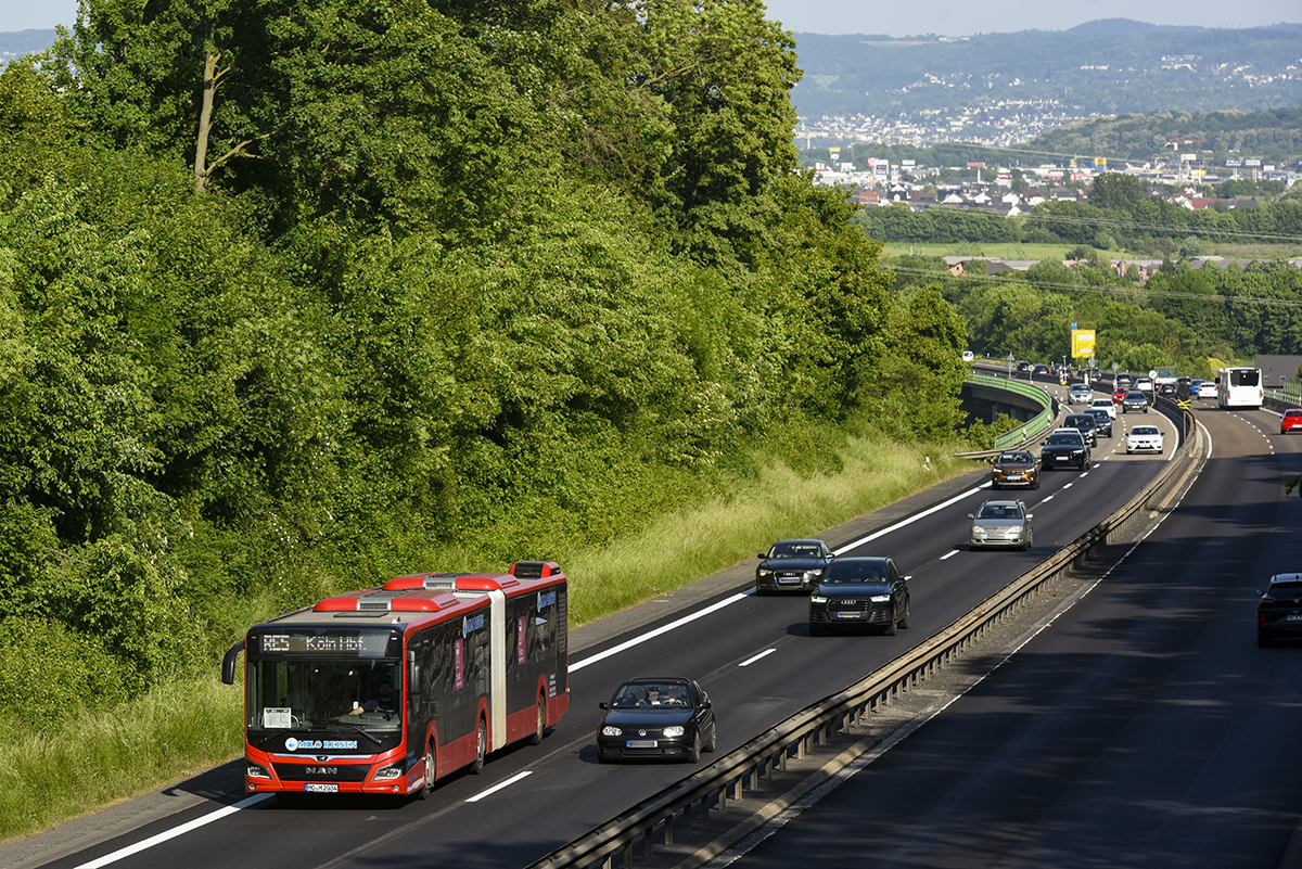 Moers, MAN 18C Lion's City NG360 EfficientHybrid # MO-M 2034; Cologne — Rail Replacement "Linke Rheinstrecke" 05/2025