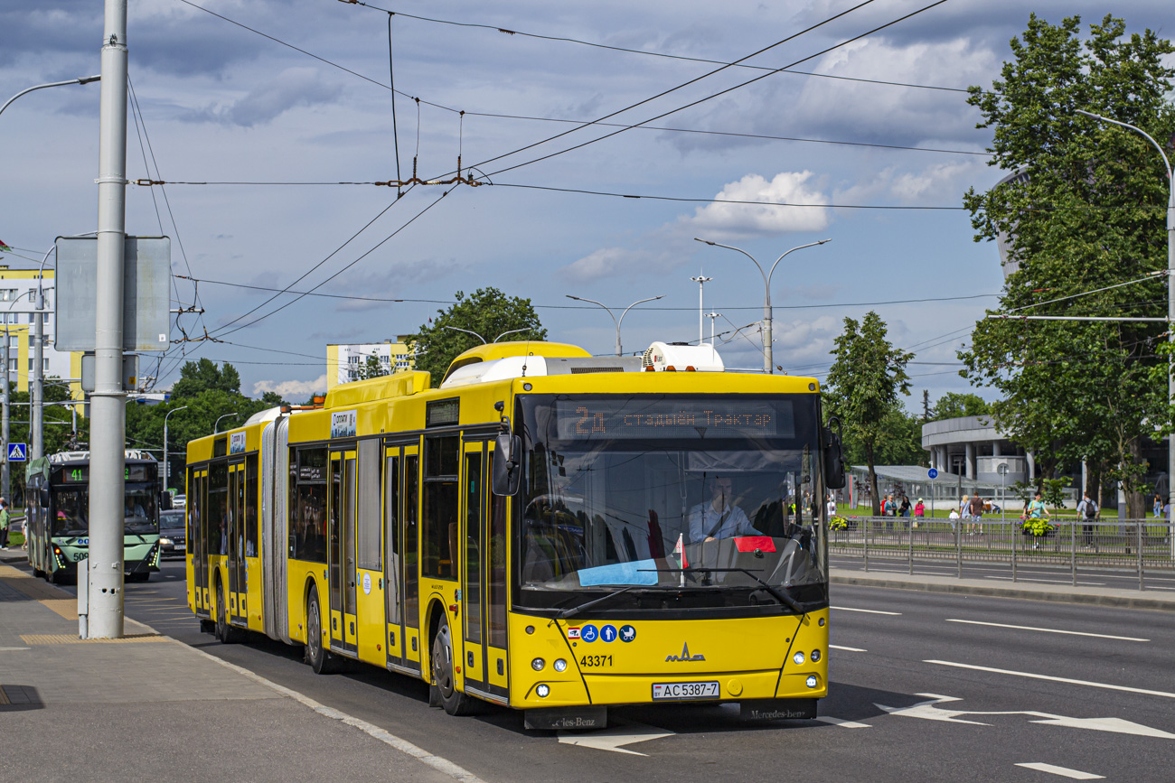 Minsk, MAZ-215.069 # 043371