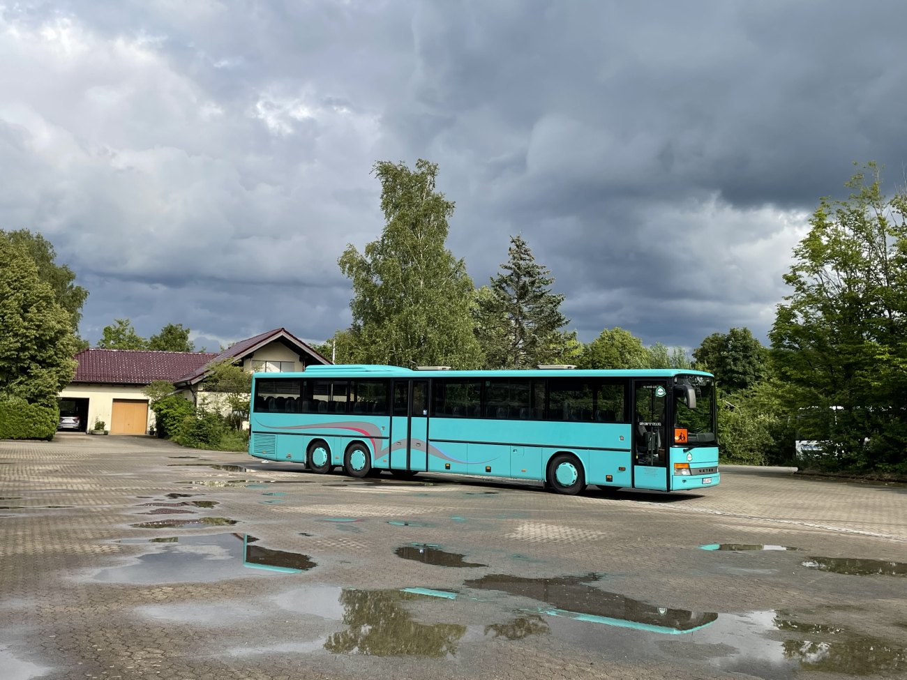 Haßfurt, Setra S319UL # HAS-KR 999; Schweinfurt — Fotosonderfahrt — 07.06.2025 — MAN A39 Lion's City DD