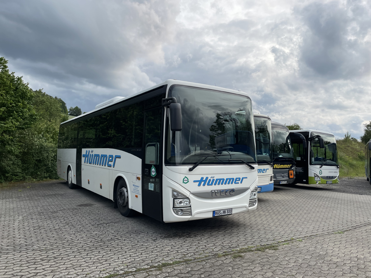 Haßfurt, IVECO Crossway 12M # HAS-HK 888; Schweinfurt — Fotosonderfahrt — 07.06.2025 — MAN A39 Lion's City DD