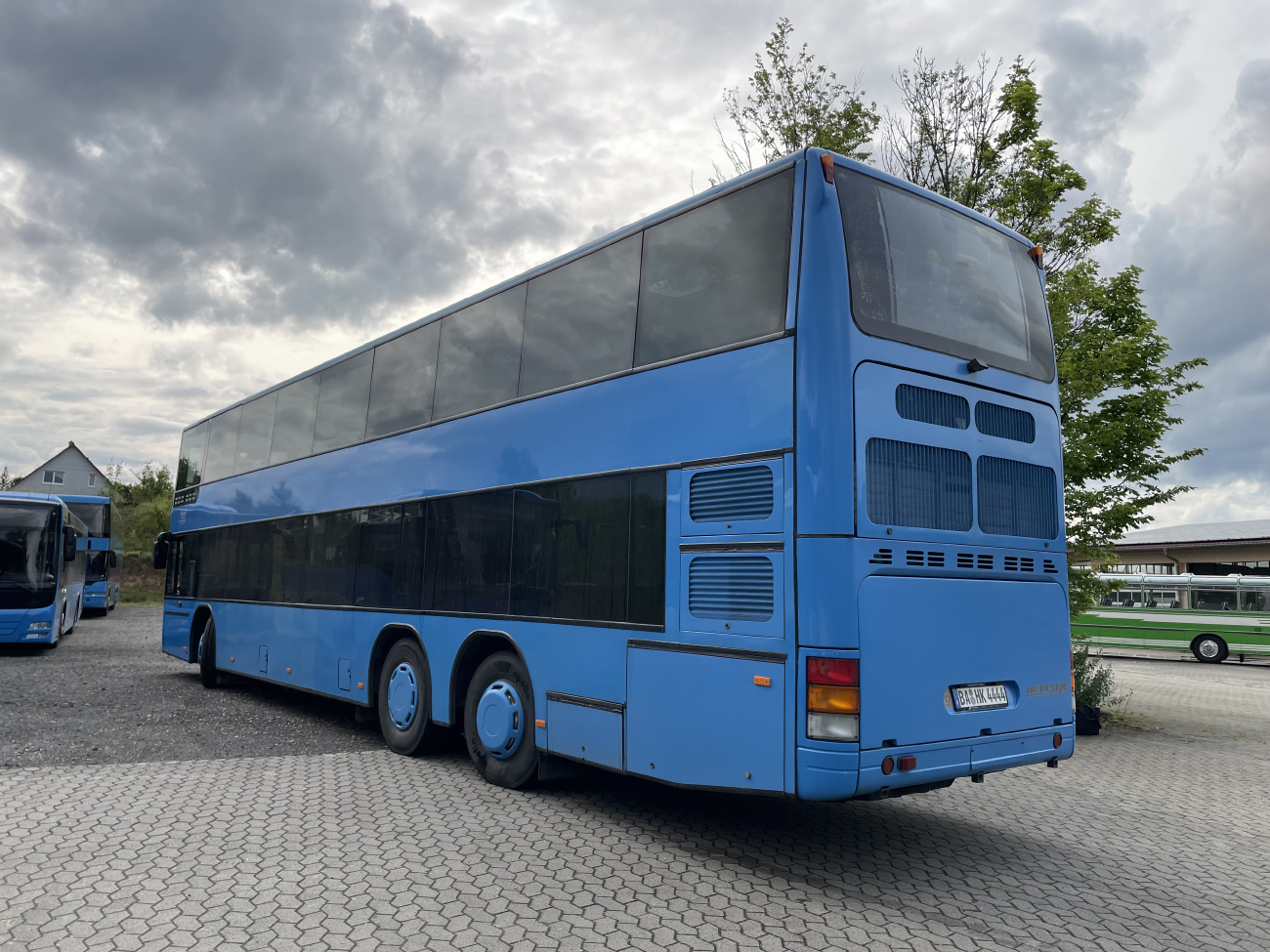 Haßfurt, Neoplan N4426/3ÜL Centroliner # BA-HK 4444; Schweinfurt — Fotosonderfahrt — 07.06.2025 — MAN A39 Lion's City DD