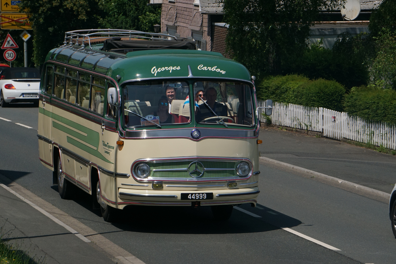 Luxembourg-ville, Mercedes-Benz O321H # 44999; Siegen — 130 Jahre erste Motor-Omnibus-Linie (Deuz-Netphen-Siegen)