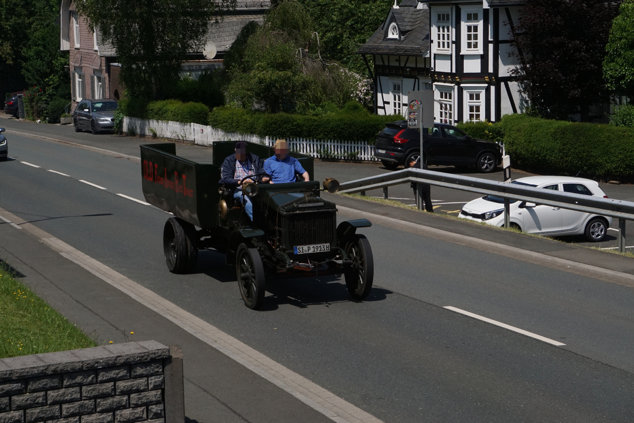 Siegen, (unknown) # SI-P 1913H; Siegen — 130 Jahre erste Motor-Omnibus-Linie (Deuz-Netphen-Siegen)