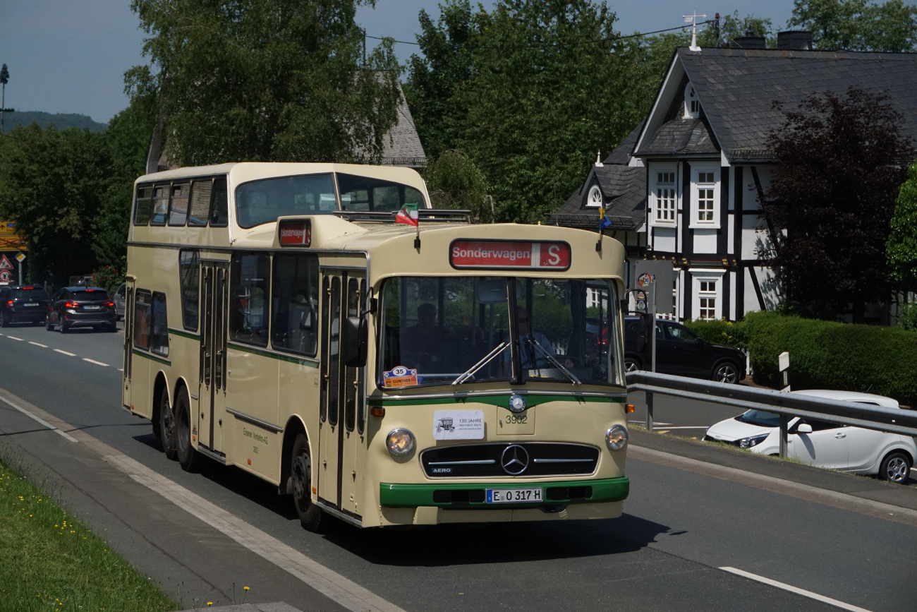 Essen, Ludewig Anderthalbdecker (Mercedes-Benz) nr. 3902; Siegen — 130 Jahre erste Motor-Omnibus-Linie (Deuz-Netphen-Siegen)