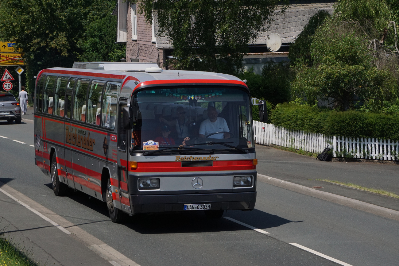 Dingolfing, Mercedes-Benz O303 # LAN-O 303H; Siegen — 130 Jahre erste Motor-Omnibus-Linie (Deuz-Netphen-Siegen)