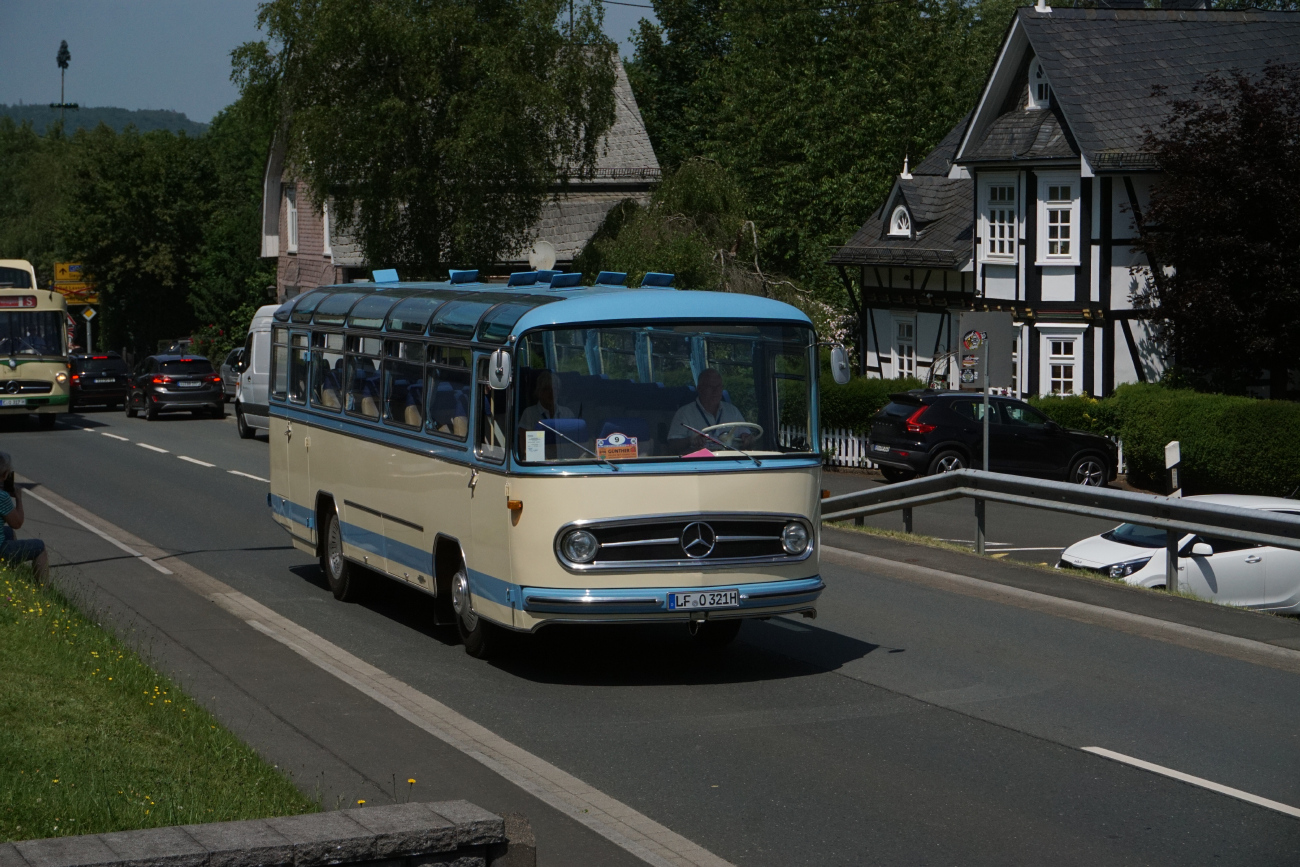 Bad Reichenhall, Mercedes-Benz O321H # LF-O 321H; Siegen — 130 Jahre erste Motor-Omnibus-Linie (Deuz-Netphen-Siegen)
