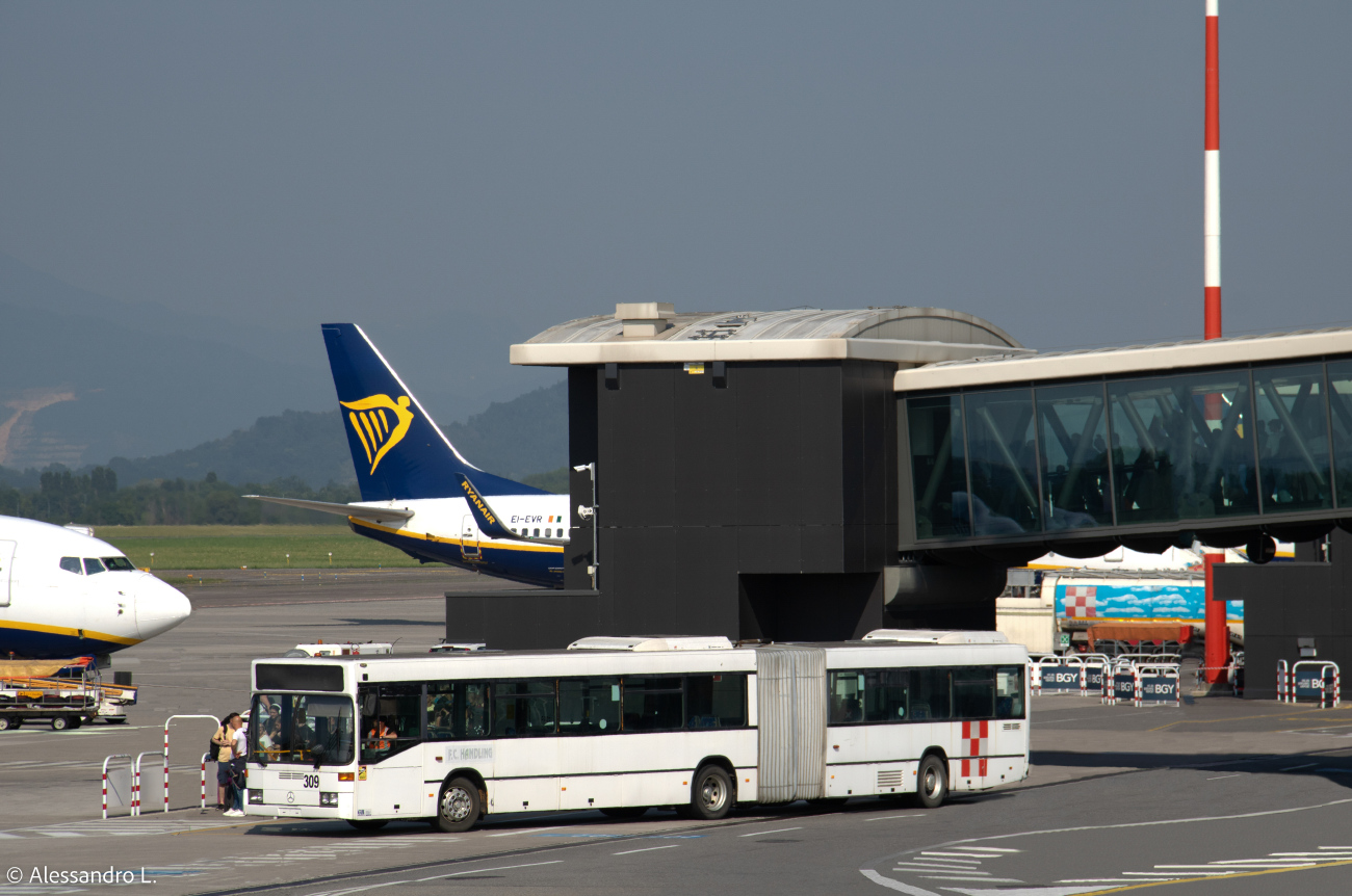 Bergamo, Mercedes-Benz O405GN # 309