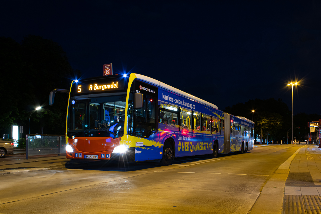 Hamburg, Mercedes-Benz CapaCity L # 4501