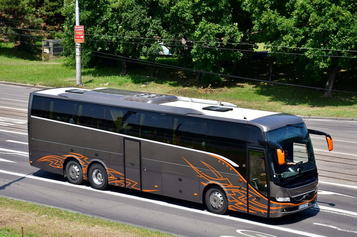 Jawor, Volvo 9900 III (UG) # DJA 39759