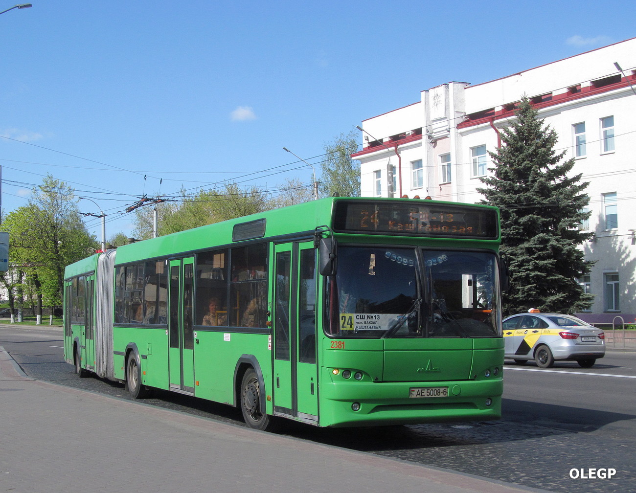Mogilev, MAZ-105.465 # 2381