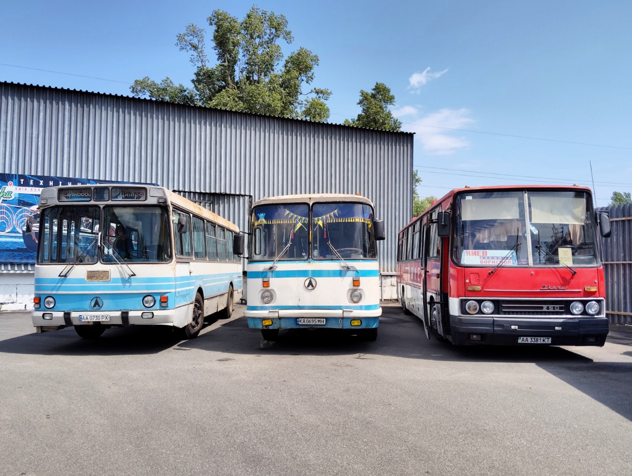 Kyiv, LAZ-42021 # АА 0730 РХ; Kyiv, LAZ-695N # КА 0695 МН; Kyiv, Ikarus 250.93 # АА 3381 КТ; Kyiv — Miscellaneous photos