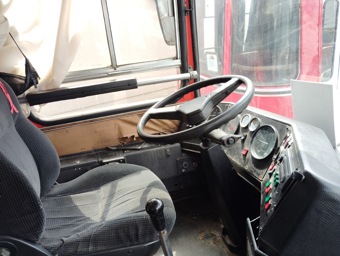 Kyiv, Ikarus 250.93 # АА 3381 КТ