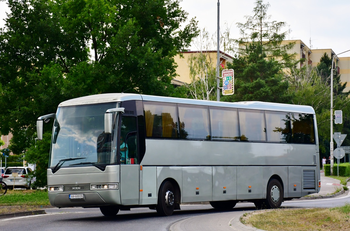 Bratislava, MAN A13 Lion's Coach I RH*** # AA-688ON