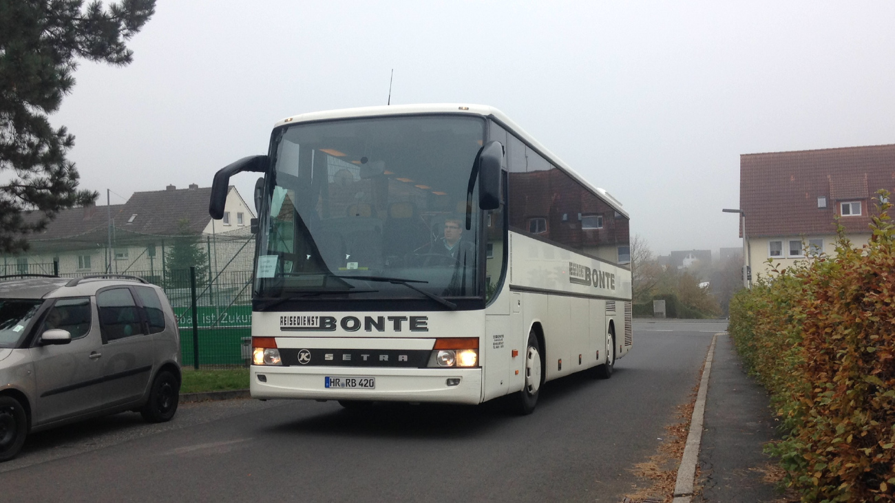 Homberg (Efze), Setra S315GT-HD # HR-RB 420