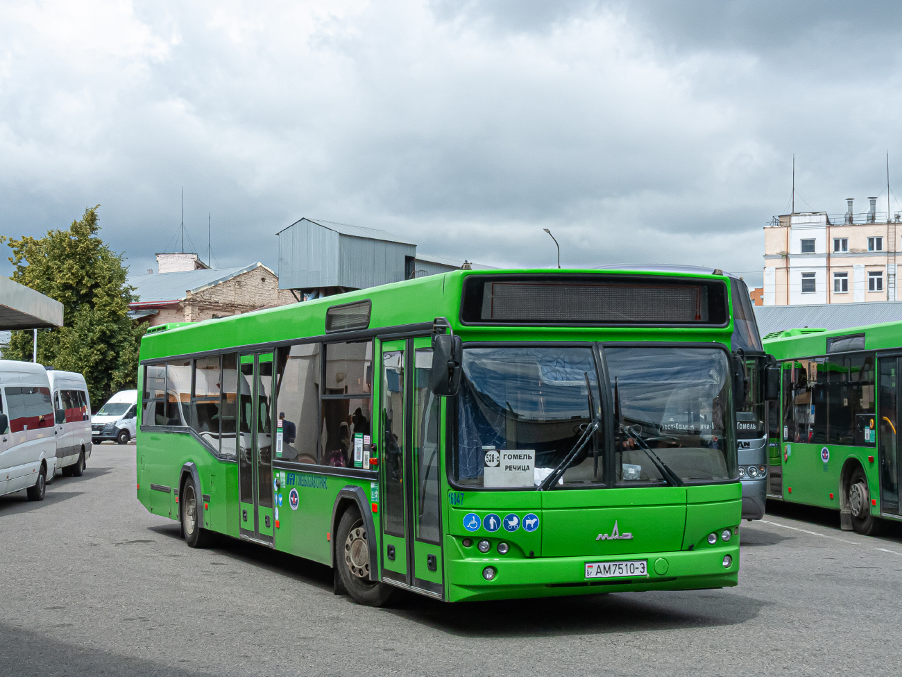 Gomel, MAZ-103.586 # 016047