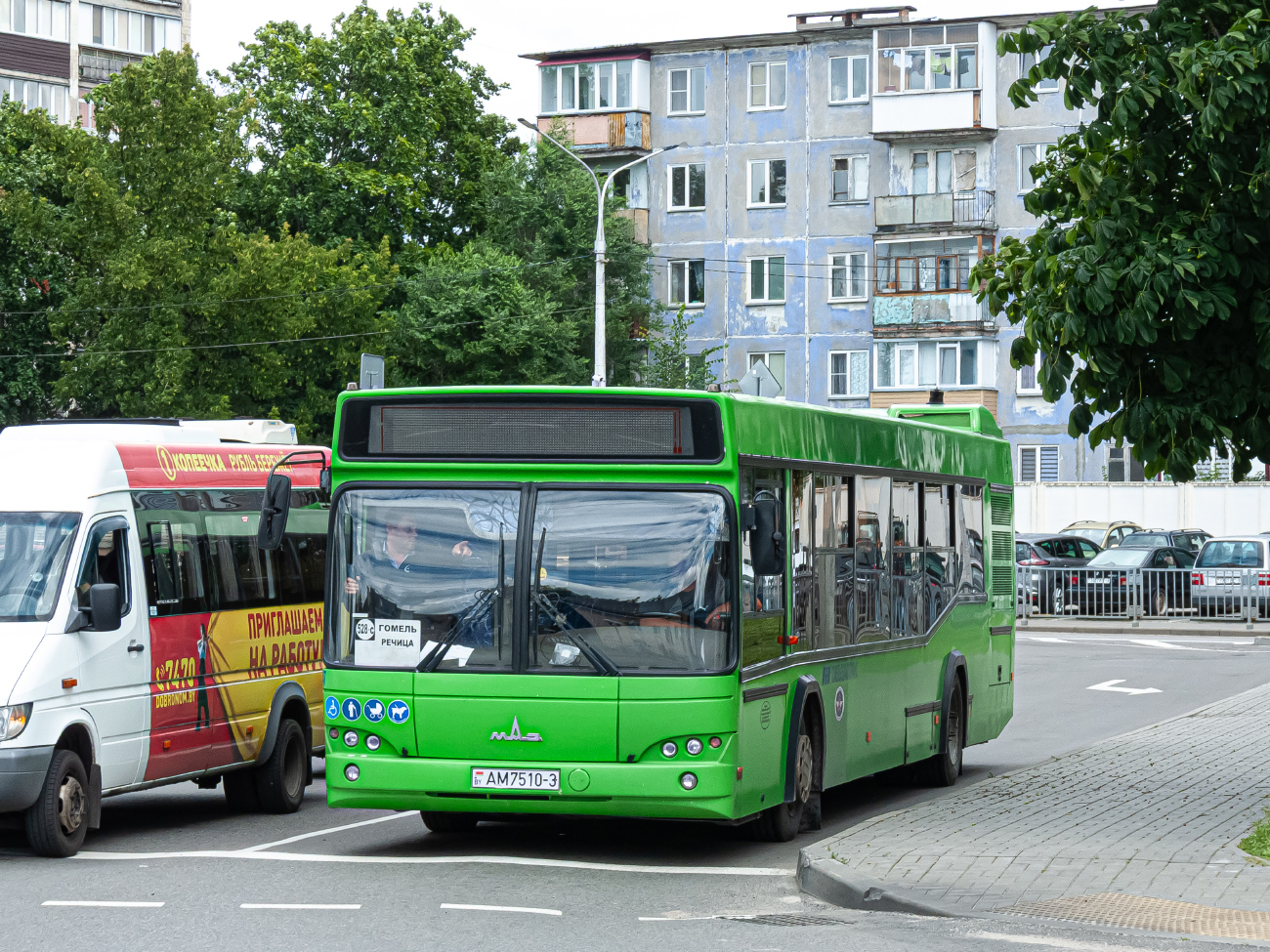 Gomel, MAZ-103.586 # 016047