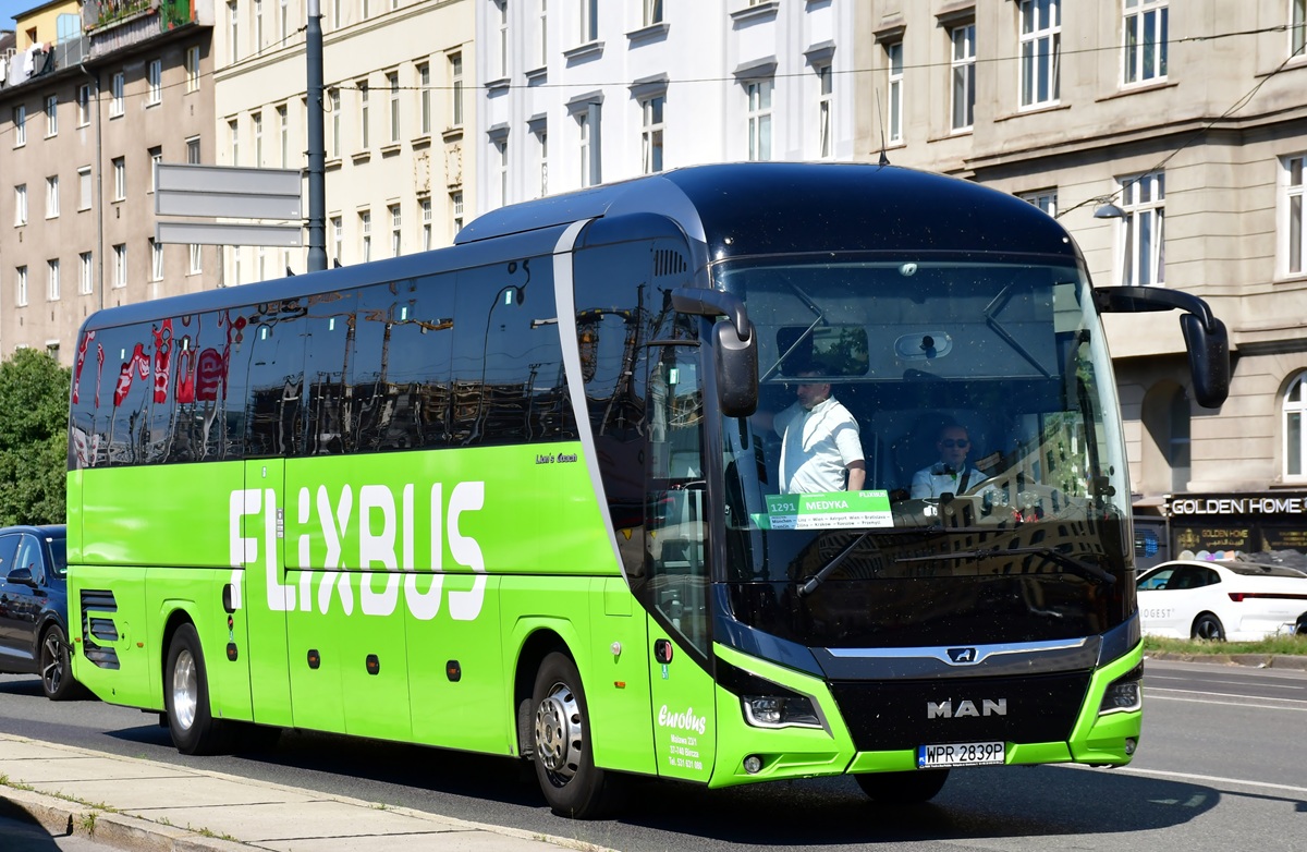 Przemyśl, MAN R10 Lion's Coach C RHC434 # WPR 2839P