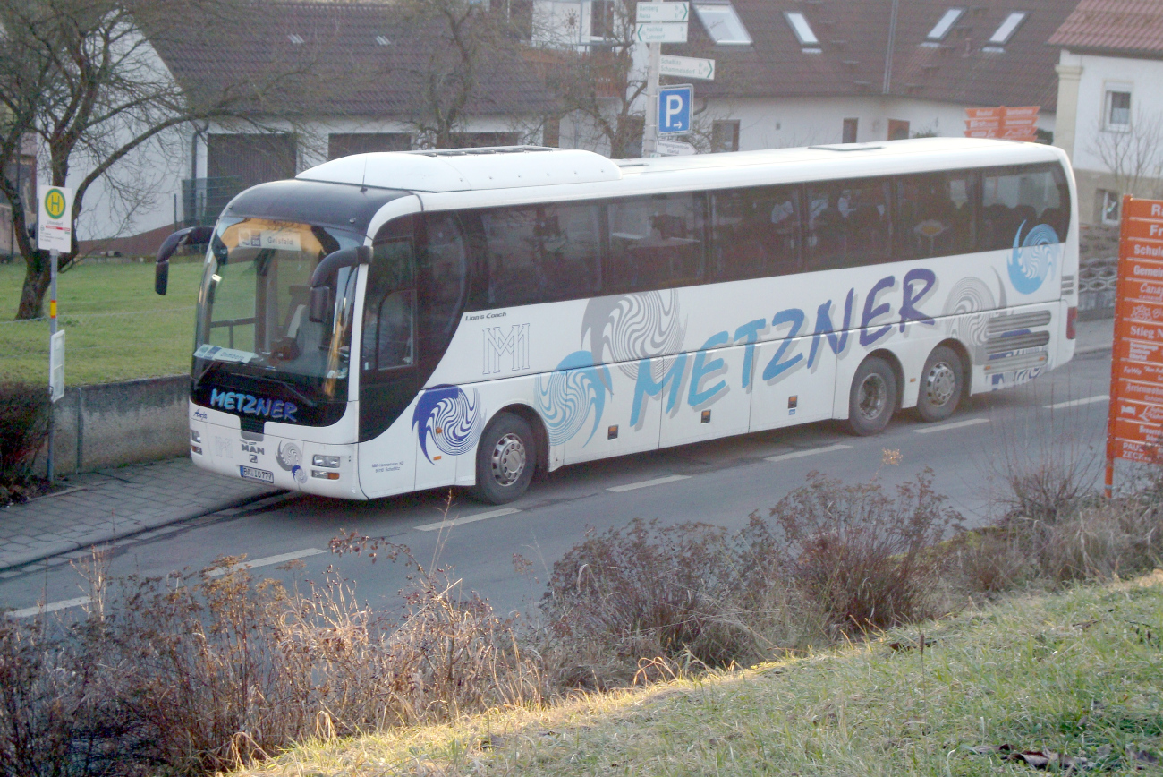 Bamberg, MAN R08 Lion's Top Coach RHC464 # BA-IO 777
