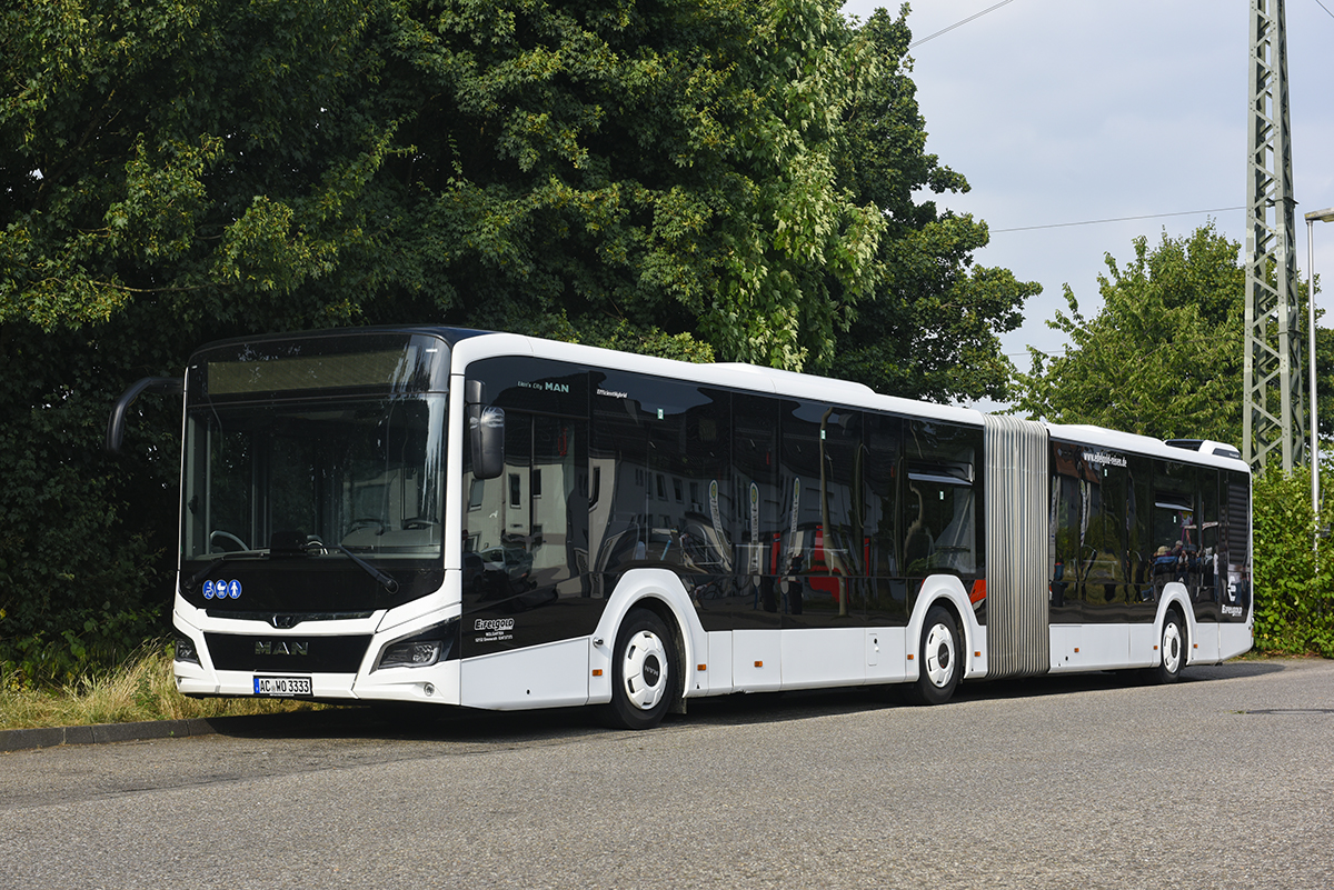 Aachen, MAN 18C Lion's City NG360 EfficientHybrid # AC-WO 3333; Oberhausen — Ersatzverkehr Generalsanierung Oberhausen — Emmerich