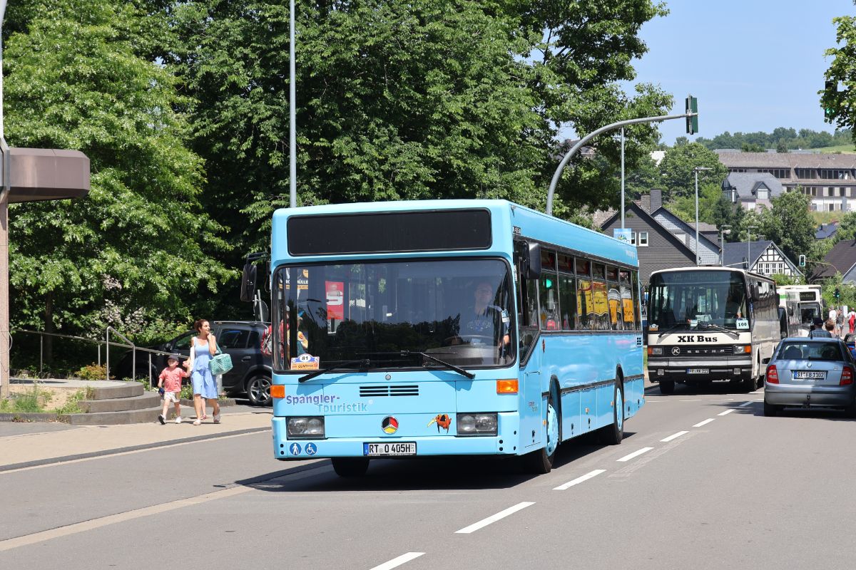 Reutlingen, Mercedes-Benz O405N # RT-O 405H; Siegen — 130 Jahre erste Motor-Omnibus-Linie (Deuz-Netphen-Siegen)