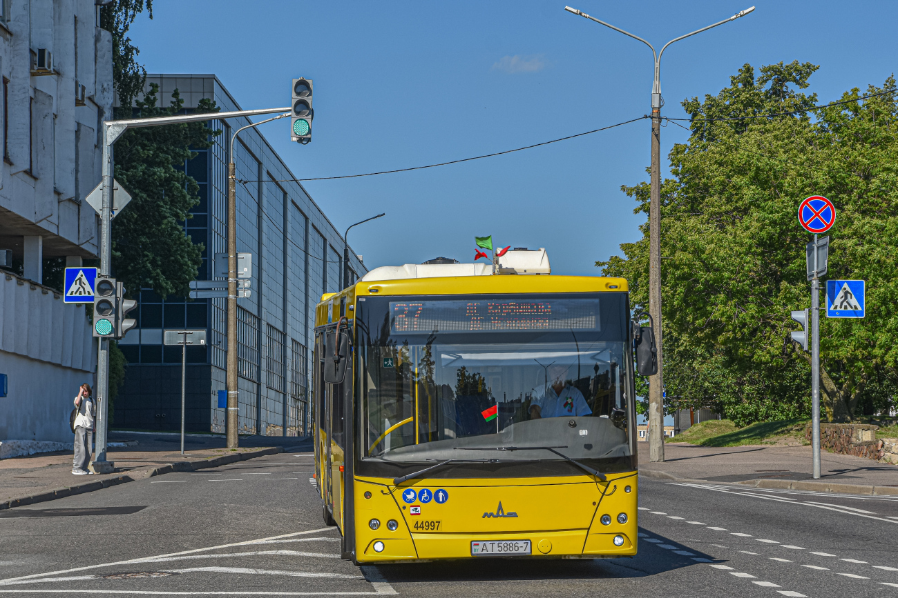 Minsk, MAZ-203.015 # 044997