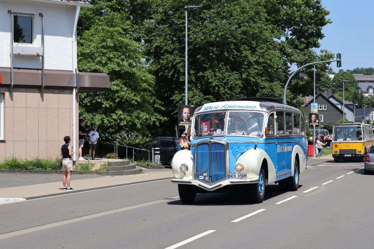 Balingen, Ramseier & Jenzer # HCH-V 50H; Siegen — 130 Jahre erste Motor-Omnibus-Linie (Deuz-Netphen-Siegen)