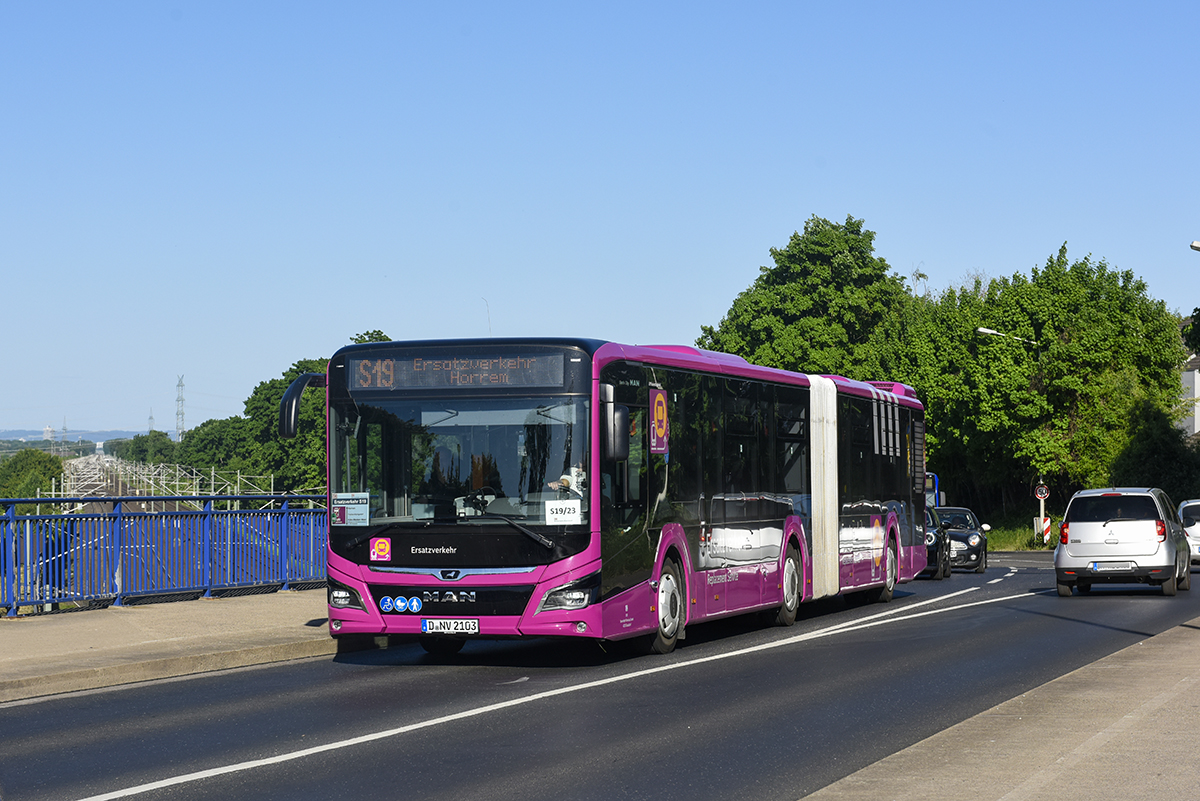Düsseldorf, MAN 18C Lion's City NG360 EfficientHybrid # D-NV 2103; Cologne — Rail Replacement "Linke Rheinstrecke" 05/2025