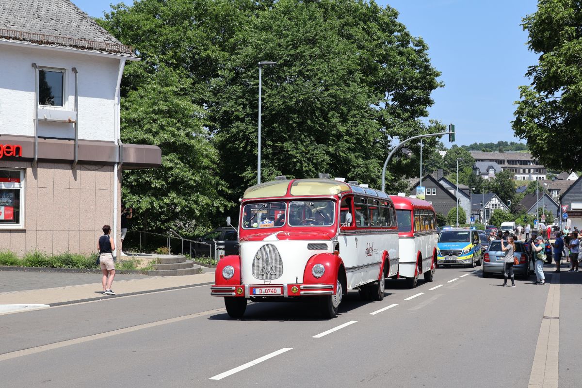 Düsseldorf, Magirus-Deutz O3500 # D-0740; Siegen — 130 Jahre erste Motor-Omnibus-Linie (Deuz-Netphen-Siegen)